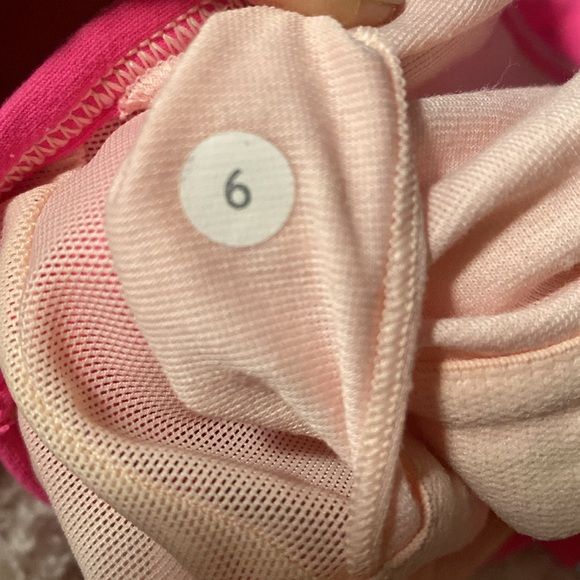 Lululemon workout tank - Picture 3 of 3